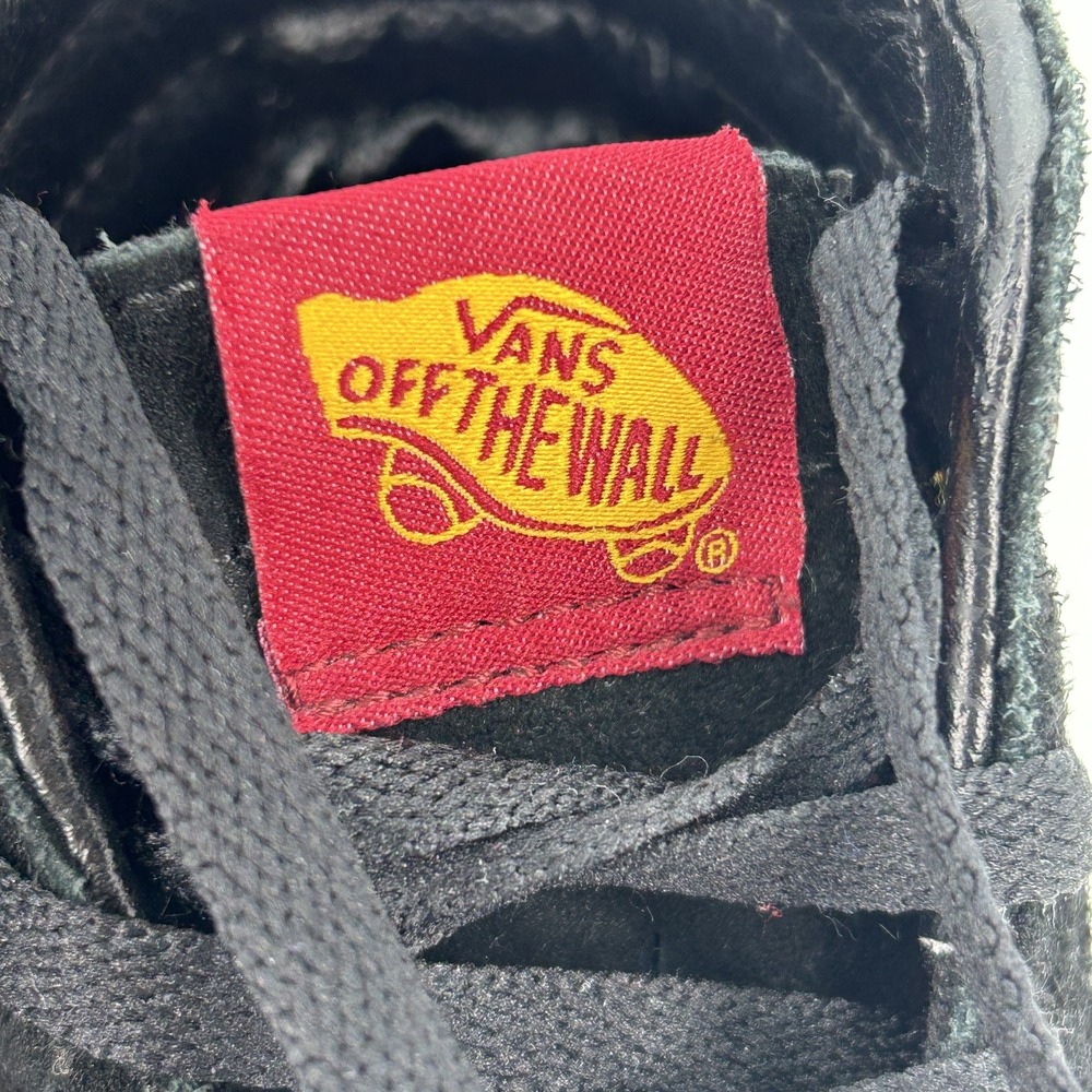 Vans Youth 3.5 Harry Potter Gryffindor Sk8-Hi Limited Edition Shoes - Picture 12 of 15